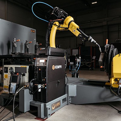 Robot welding cell components