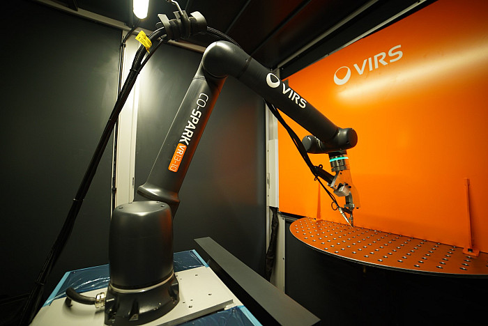 Kolaborativna robotska celica CoboLas za lasersko varjenje